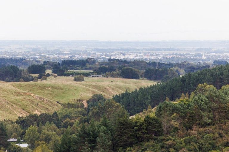 Photo of property in 539 Pahiatua Aokautere Road, Aokautere, 4471