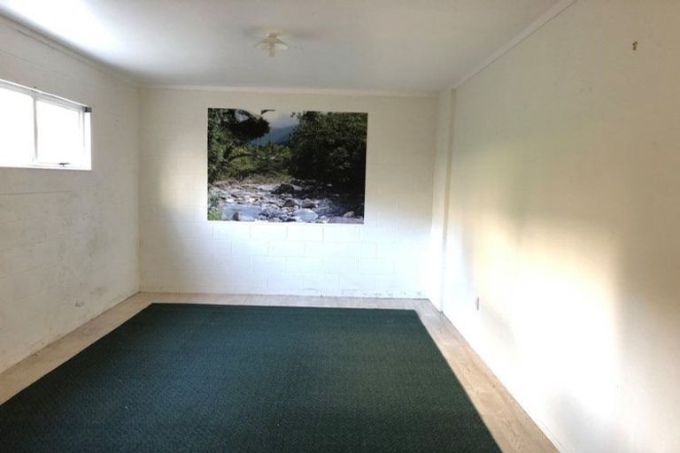 Photo of property in 35 Elliott Avenue, Bayview, Auckland, 0629