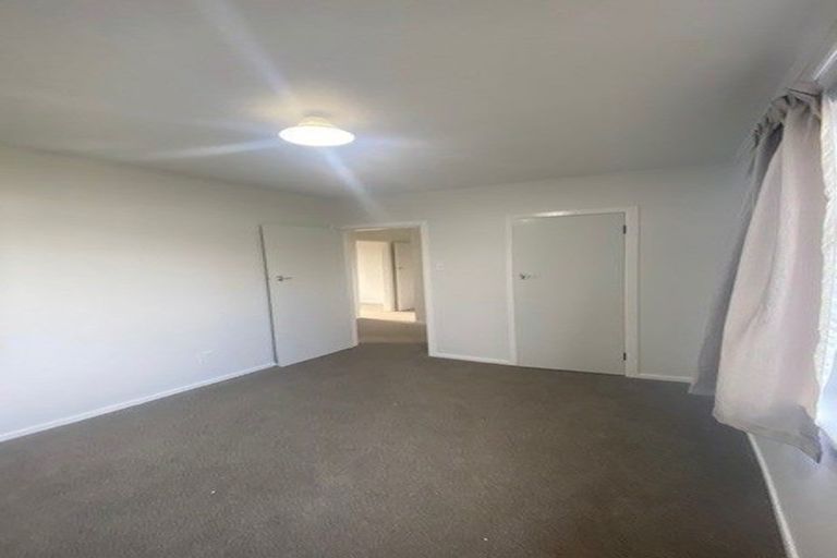 Photo of property in 4 Hallewell Crescent, Johnsonville, Wellington, 6037