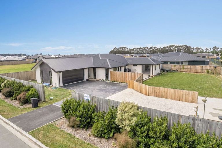 Photo of property in 8 Owen Drive, Darfield, 7510