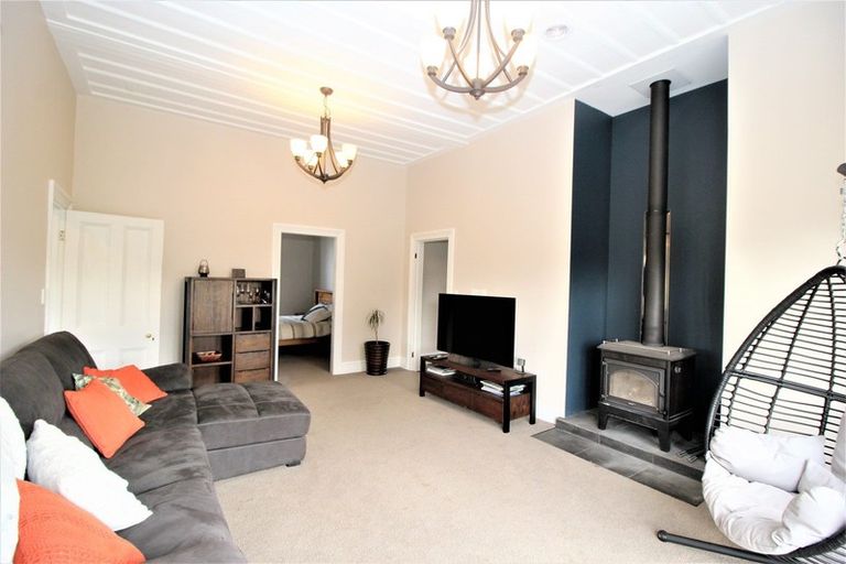 Photo of property in 38 Gladstone Street, Woodville, 4920