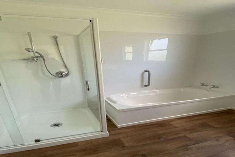 Photo of property in 9 Kotare Street, Waikanae, 5036