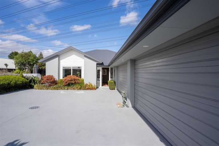 Photo of property in 4 Yarrum Lane, Avonhead, Christchurch, 8042