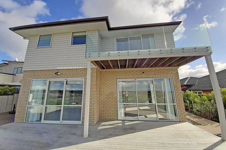 Photo of property in 12 Butler Stoney Crescent, Silverdale, 0932