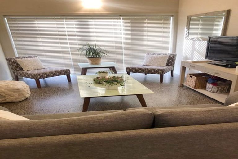 Photo of property in 630 Beach Road, Browns Bay, Auckland, 0630