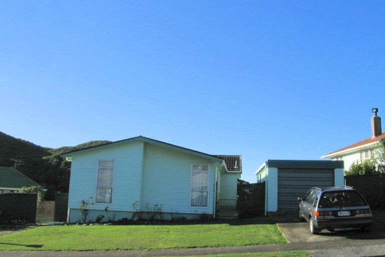 Photo of property in 132 Rangituhi Crescent, Takapuwahia, Porirua, 5022