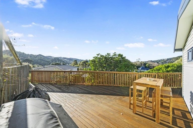 Photo of property in 65a Thurleigh Grove, Karori, Wellington, 6012
