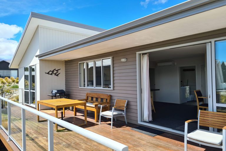 Photo of property in 3 Pollock Place, Lake Tekapo, 7999