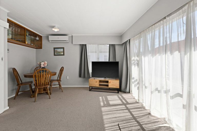 Photo of property in 2/6 Russell Road, Marewa, Napier, 4110