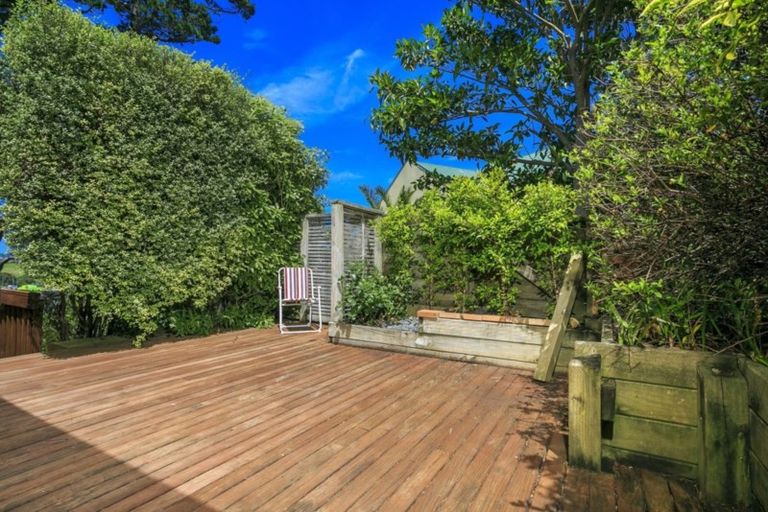Photo of property in 726b East Coast Road, Pinehill, Auckland, 0632