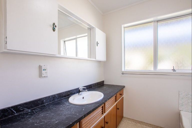 Photo of property in 41 Atkinson Street, Woodville, 4920