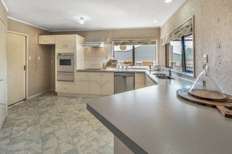 Photo of property in 45 Orangewood Drive, Northpark, Auckland, 2013