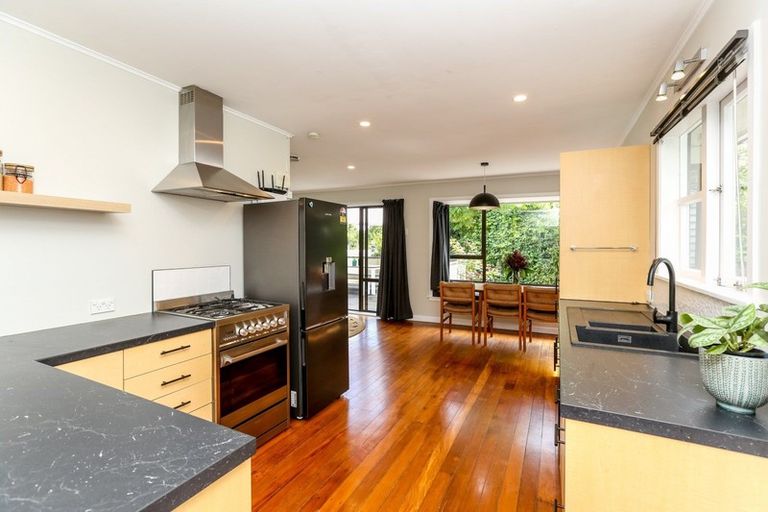 Photo of property in 7e Tasman Street, Vogeltown, New Plymouth, 4310