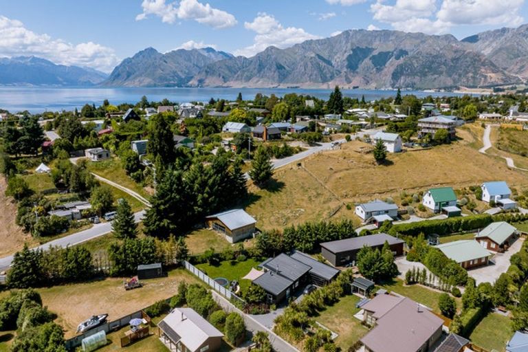 Photo of property in 21 Hewson Crescent, Lake Hawea, Wanaka, 9382