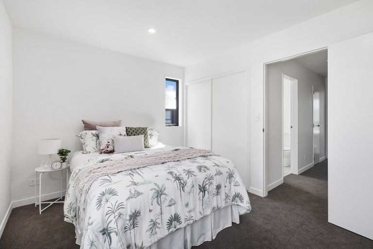 Photo of property in 32 John Street, Stokes Valley, Lower Hutt, 5019