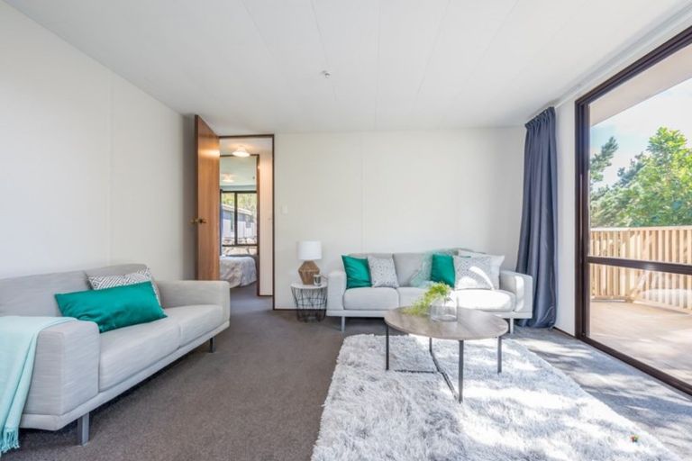 Photo of property in 1/169 Maungaraki Road, Korokoro, Lower Hutt, 5012