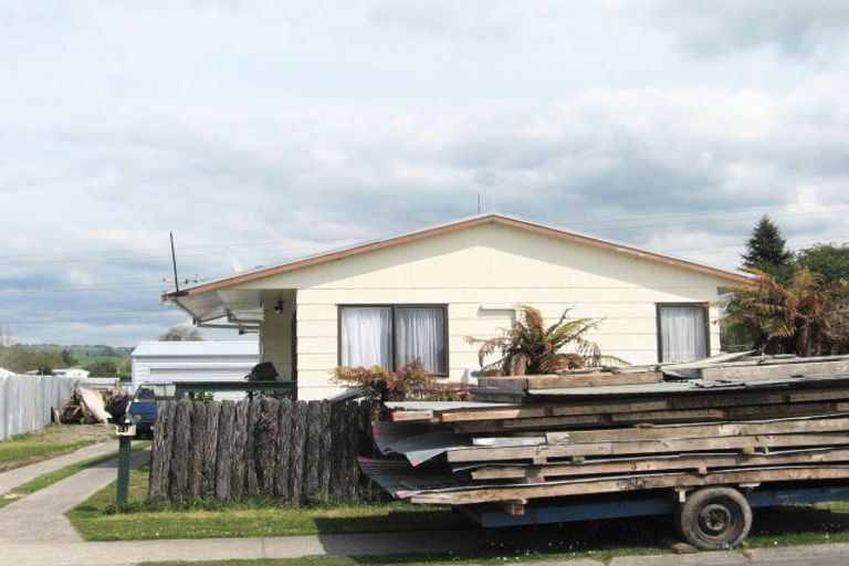 Photo of property in 11 Harold Crescent, Fordlands, Rotorua, 3015