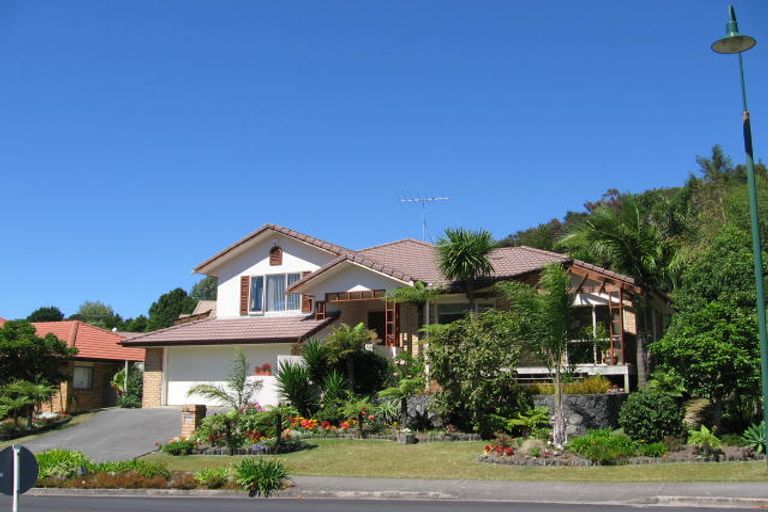 Photo of property in 20 Kate Sheppard Avenue, Torbay, Auckland, 0630