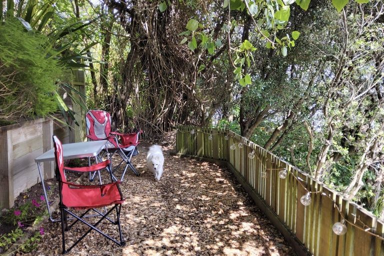 Photo of property in 74 Mana Esplanade, Paremata, Porirua, 5026