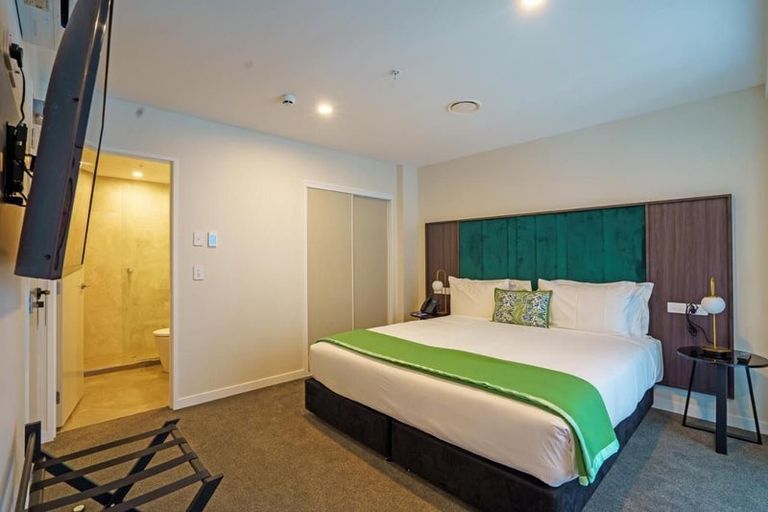 Photo of property in Proximity Apartment Hotel, 172 Thorndon Quay, Pipitea, Wellington, 6011