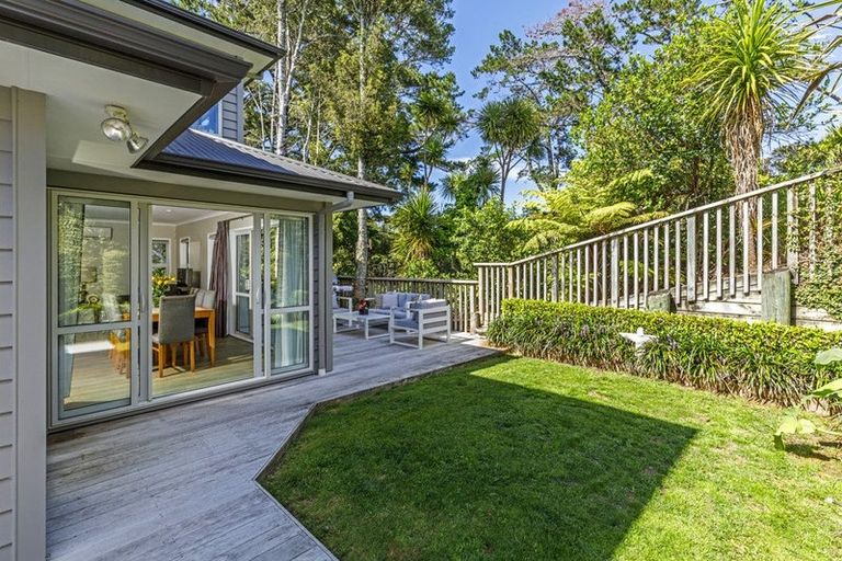 Photo of property in 15c Verran Road, Birkenhead, Auckland, 0626