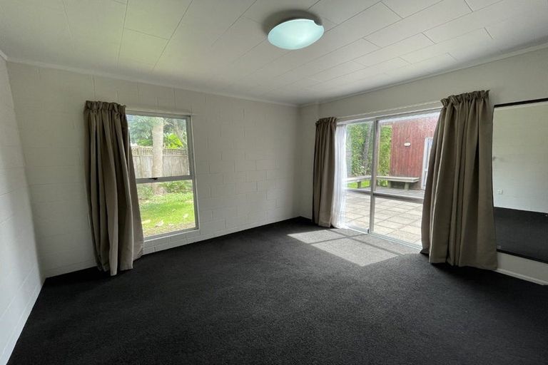 Photo of property in 9 Prudence Place, Oakura, 4314