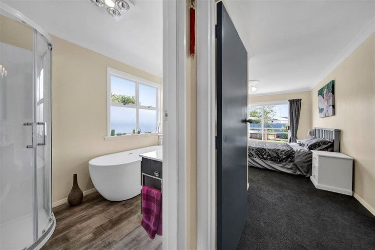 Photo of property in 40 Grey Street, Normanby, Hawera, 4614