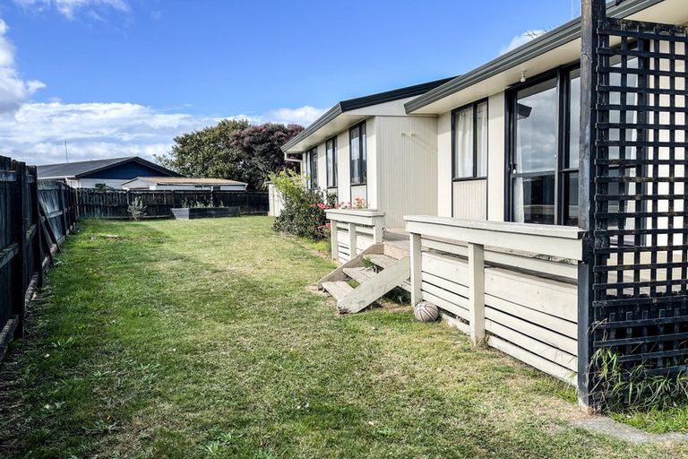 Photo of property in 18 Garland Drive, St Andrews, Hamilton, 3200