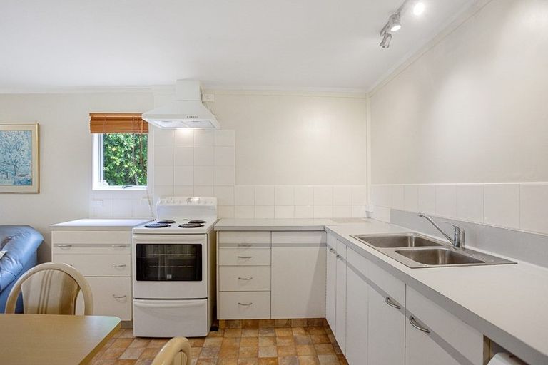 Photo of property in 8 Haddon Crescent, Whitianga, 3510