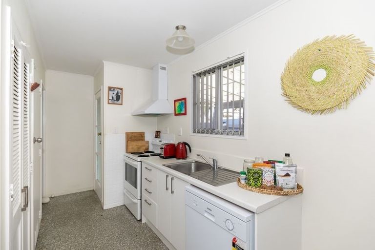 Photo of property in 22 Oakfield Crescent, Pukete, Hamilton, 3200