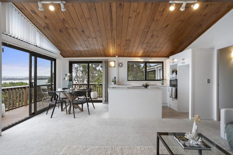 Photo of property in 42 Brigantine Drive, Beach Haven, Auckland, 0626