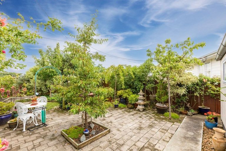 Photo of property in 22 Woburn Street, Waipukurau, 4200