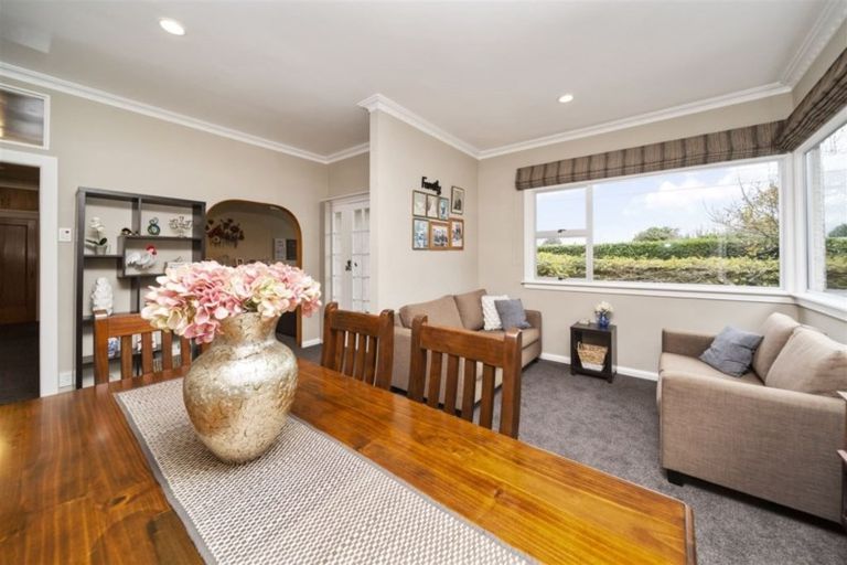 Photo of property in 14 Disraeli Street, Hawera, 4610