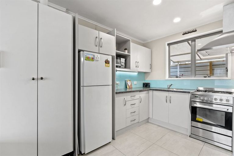 Photo of property in 2/37 Hillside Road, Papatoetoe, Auckland, 2025