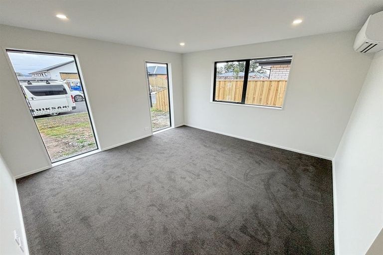 Photo of property in 24 Mehrtens Crescent, Woodend, 7691