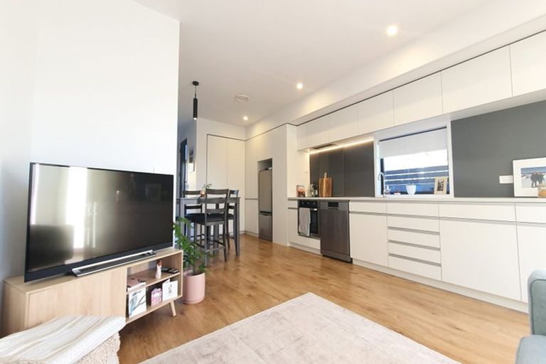 Photo of property in 24/6 Waverley Street, Sydenham, Christchurch, 8023