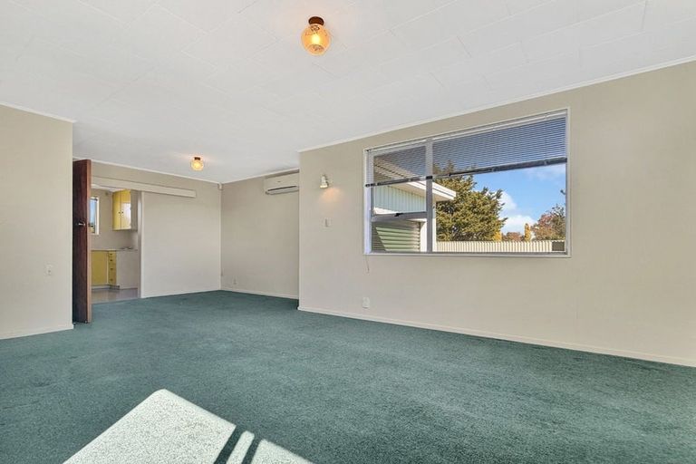Photo of property in 2/27 Ranfurly Street, Tamatea, Napier, 4112