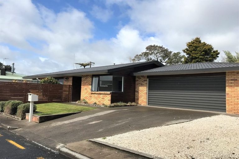 Photo of property in 4 Frank Wilson Terrace, Welbourn, New Plymouth, 4312