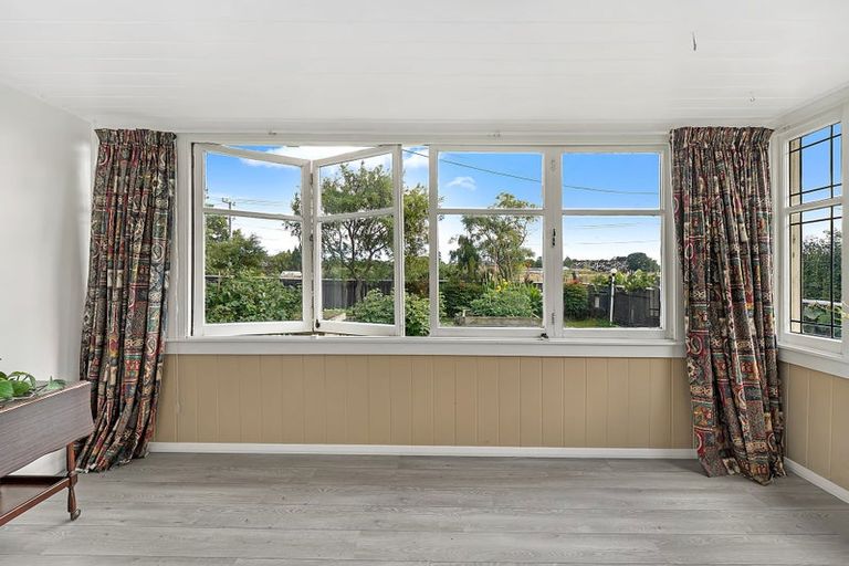 Photo of property in 10 Kensington Road, Marton, 4710