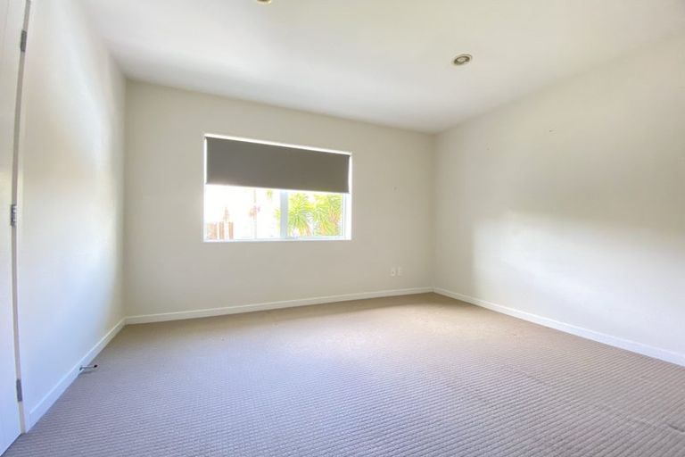 Photo of property in 113 Laurel Oak Drive, Schnapper Rock, Auckland, 0632