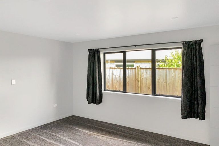Photo of property in 8 Gladys Place, Levin, 5510