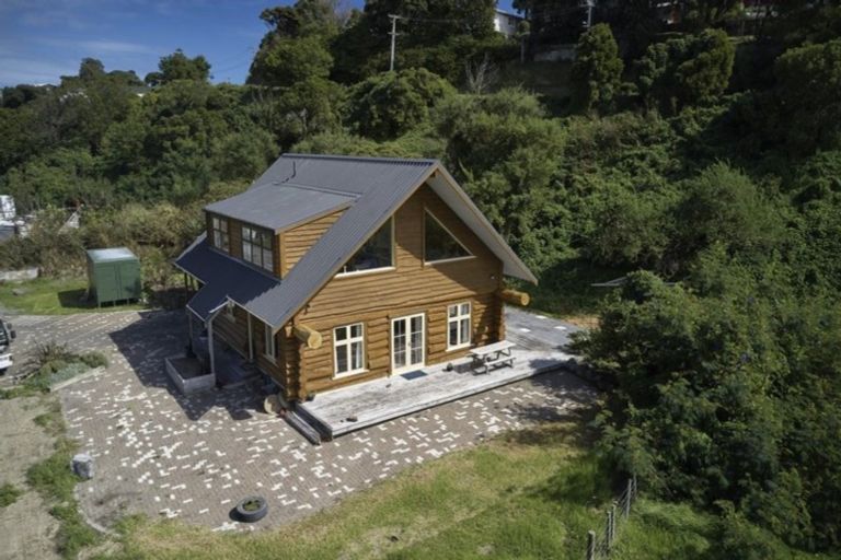 Photo of property in 80 Tilley Road, Paekakariki, 5034