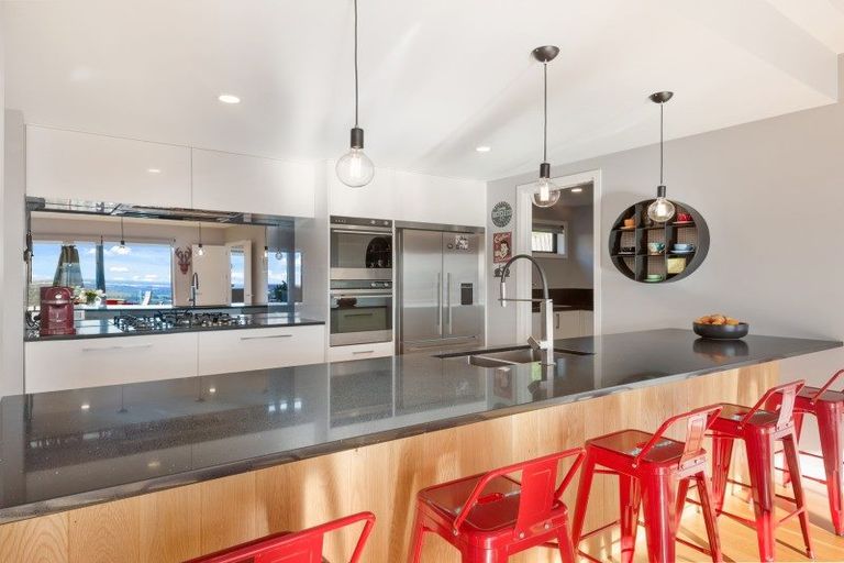 Photo of property in 37 Kiteroa Place, Cashmere, Christchurch, 8022