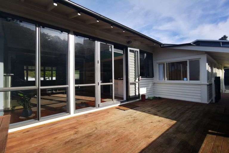 Photo of property in 53 Shakespeare Road, Bluff Hill, Napier, 4110