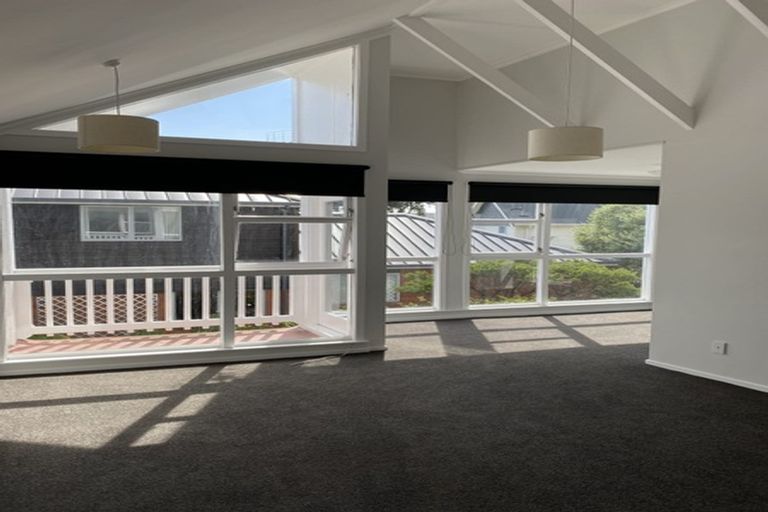 Photo of property in 5/3 Kowhai Street, Eastbourne, Lower Hutt, 5013