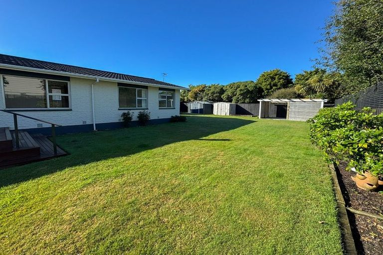 Photo of property in 10b Karlaw Place, Parklands, Christchurch, 8083
