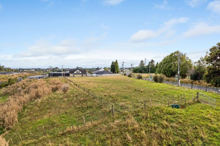 Photo of property in 492 Carrington Road, Hurworth, New Plymouth, 4371