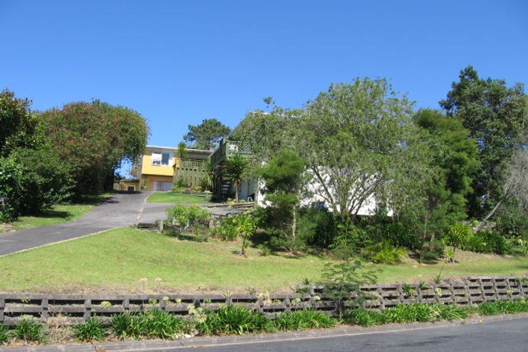 Photo of property in 2/38 Glenvar Road, Torbay, Auckland, 0630