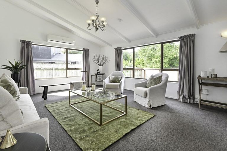 Photo of property in 9 Toop Street, Havelock North, 4130