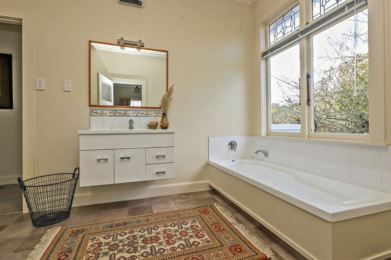 Photo of property in 81 Joll Road, Havelock North, 4130